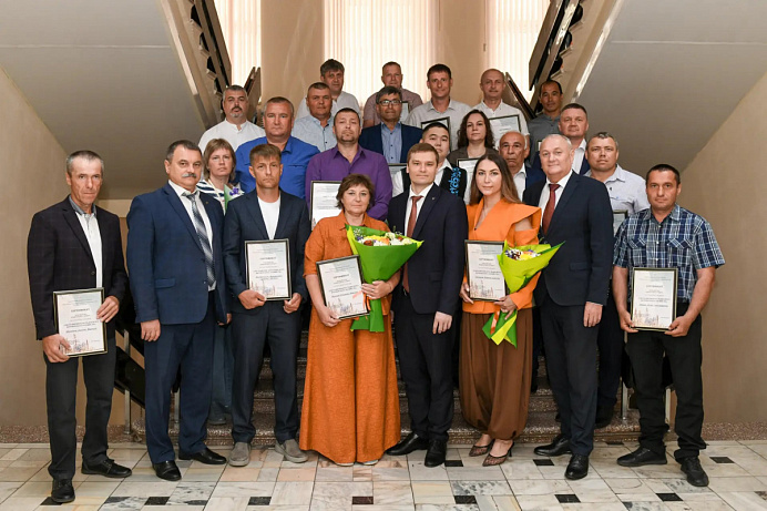 Подвели итоги конкурса грантов в области сельского хозяйства